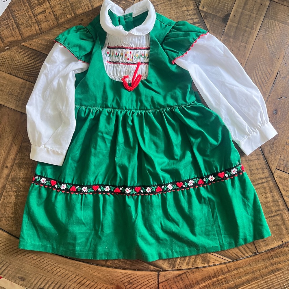 Vintage Smocked Girls Dress Green White Long Sleeve Floral Heart Trim Folk 3T 4T